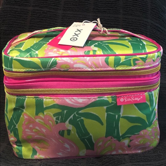 Classic Lily Pulitzer, NWT travel toiletry case. - Picture 3 of 6